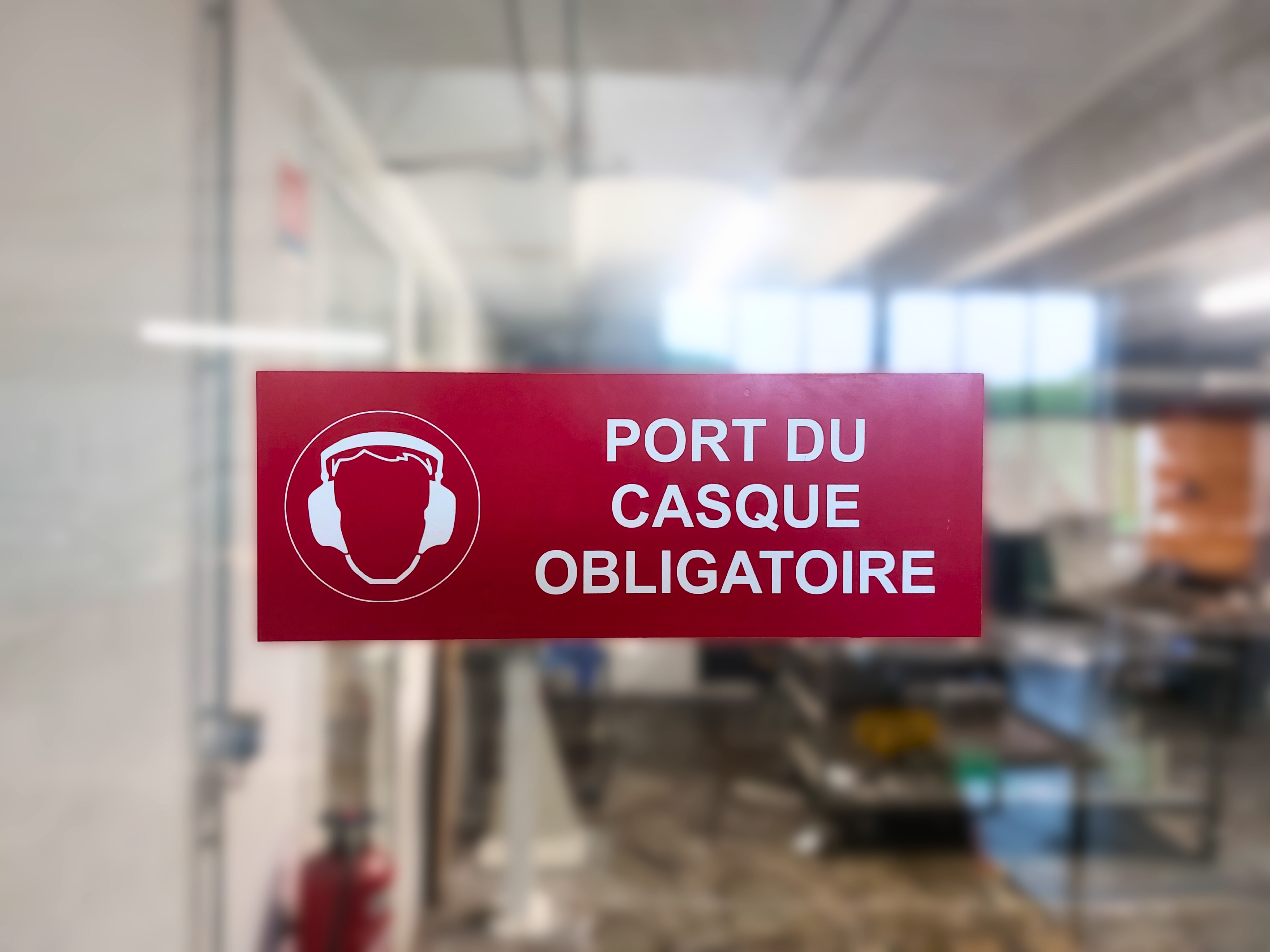 plaque murale en plexiglas